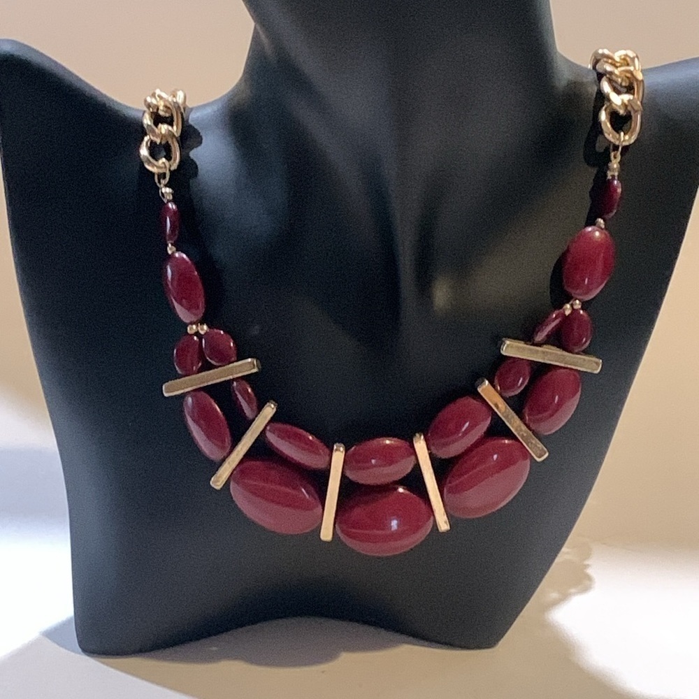 Charming Charlie gold and stone like necklace